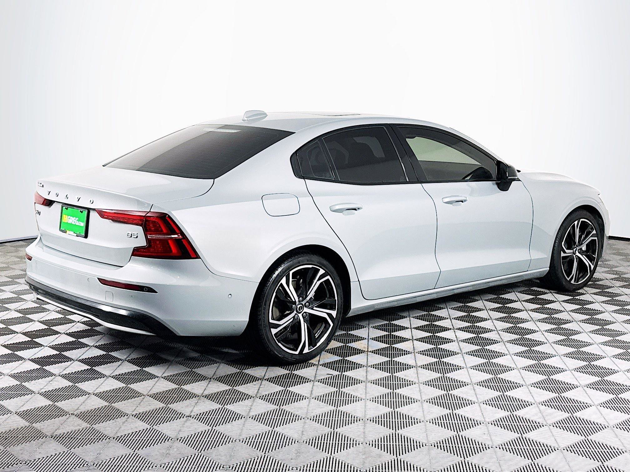 Used 2024 Volvo S60 B5 Plus FWD image 10