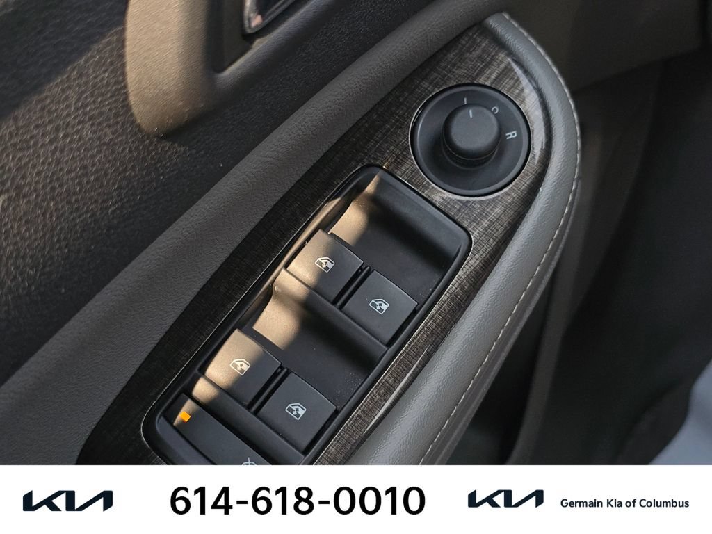 Used 2016 Chevrolet Malibu LT FWD image 26
