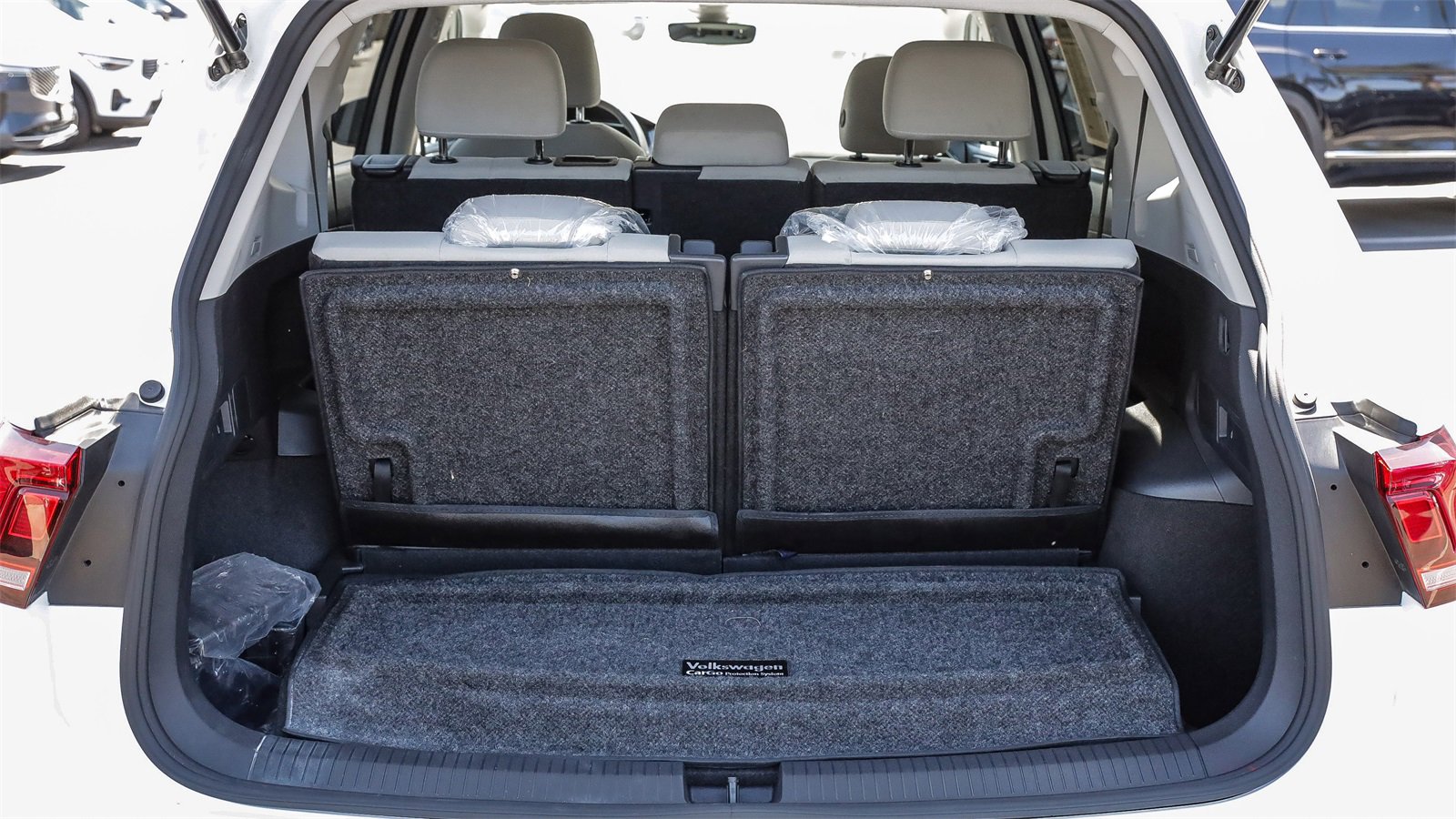 Certified 2024 Volkswagen Tiguan S image 24