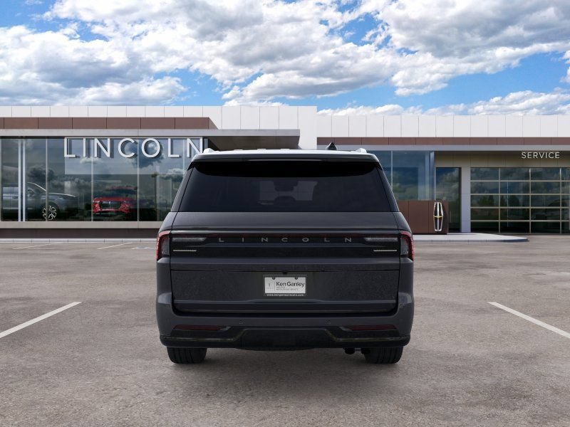 New 2026 Lincoln Navigator L Reserve AWD/4WD image 5