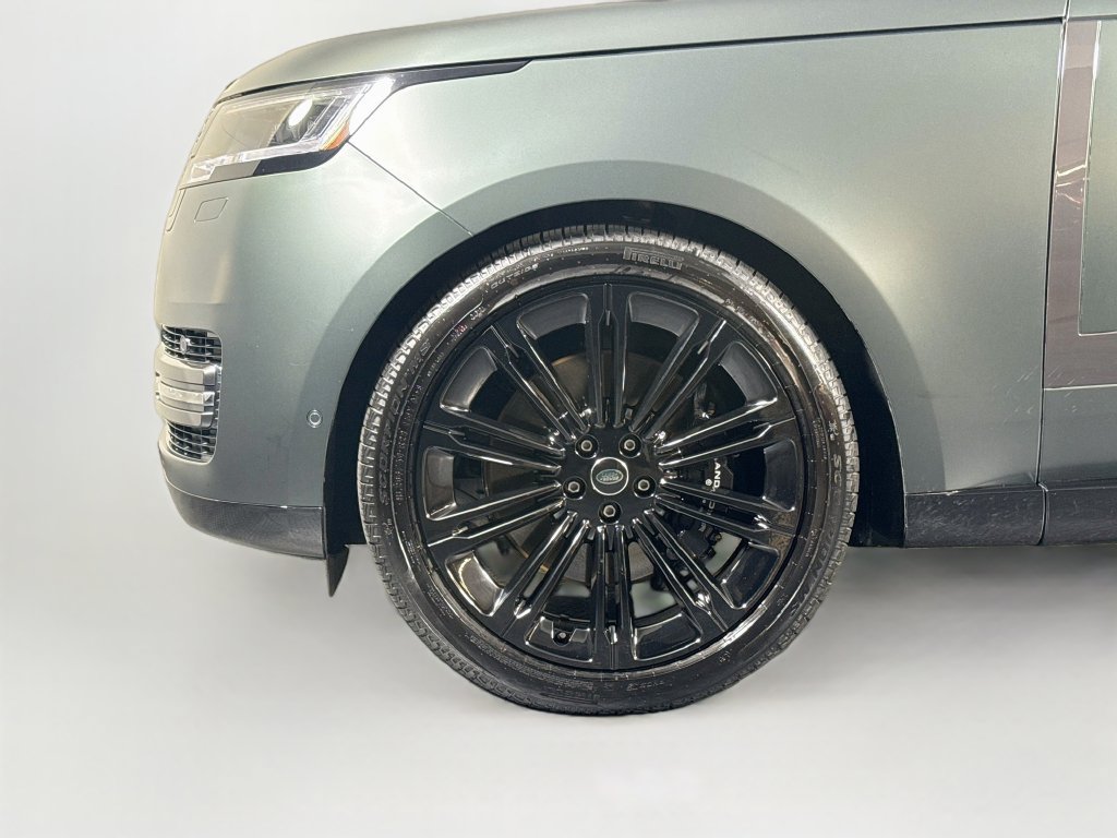 Used 2025 Land Rover Range Rover SE AWD/4WD image 23