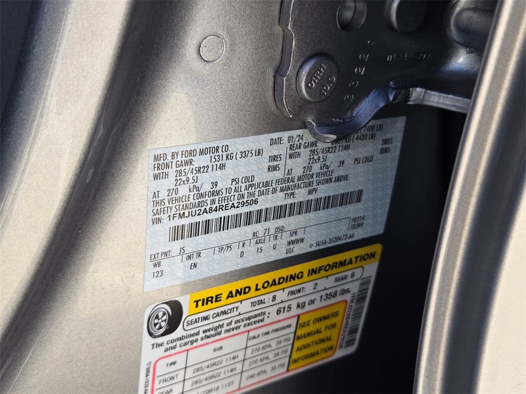 Used 2024 Ford Expedition Limited image 25