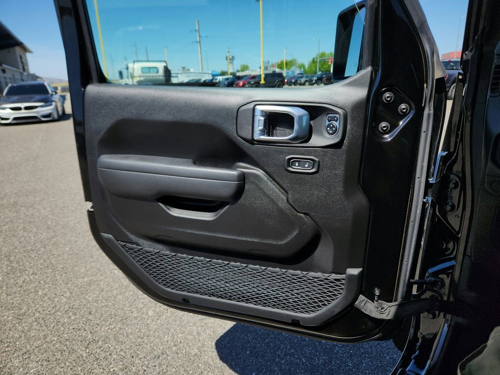 Used 2024 Jeep Gladiator Sport AWD/4WD image 13