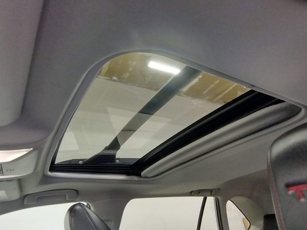 Used 2022 Toyota RAV4 TRD Off-Road w/ TRD Off-Road Weather Package image 23