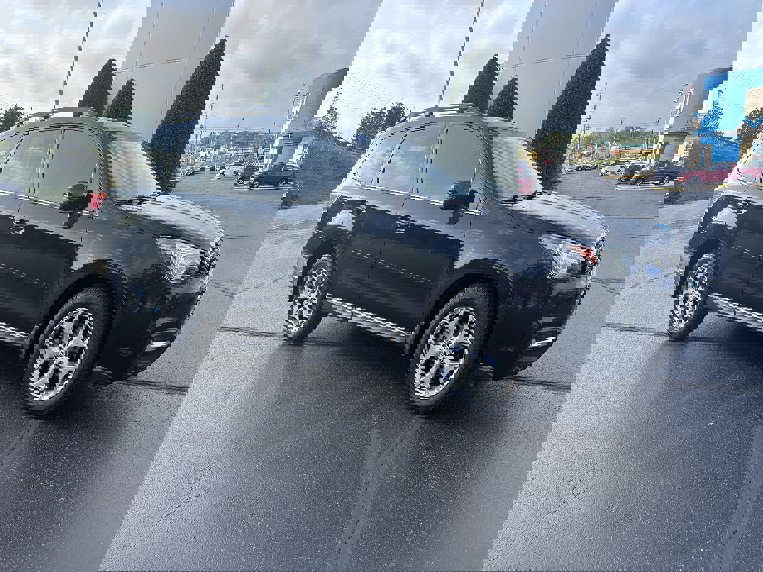 Used 2018 Subaru Forester 2.5i Touring w/ Popular Package #3B AWD/4WD image 1