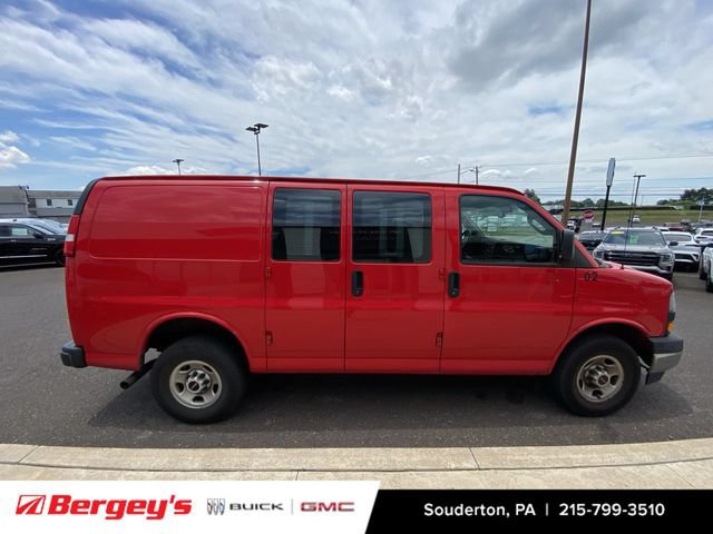 Used 2020 GMC Savana 3500 w/ Driver Convenience Package RWD image 5