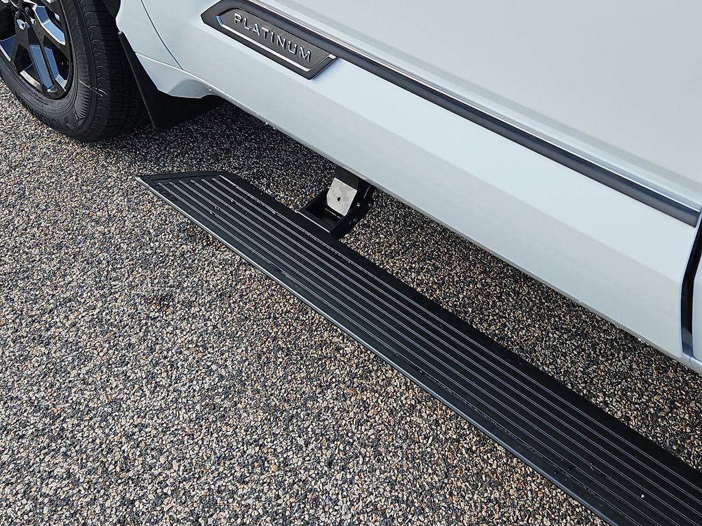 New 2026 Toyota Sequoia Platinum AWD/4WD image 7