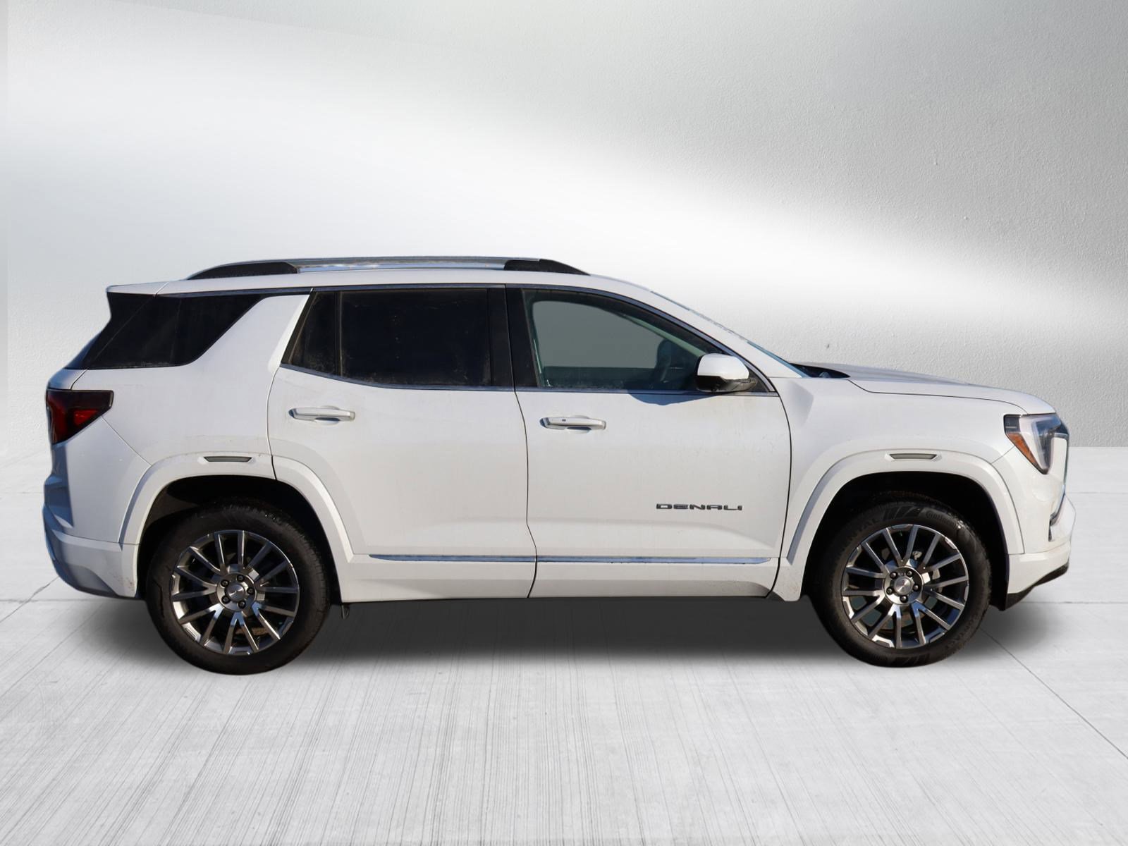 New 2026 GMC Terrain Denali image 8