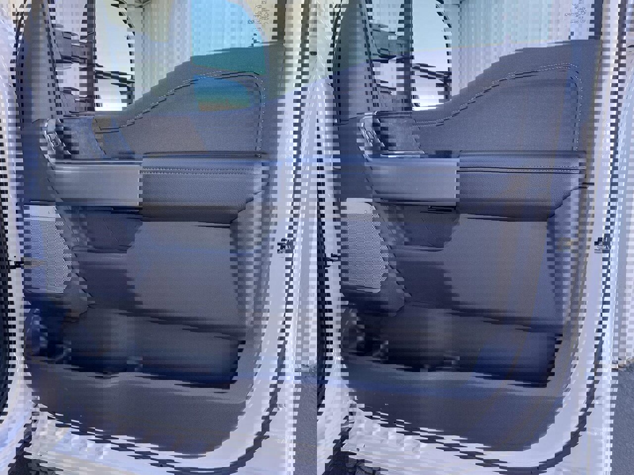 Used 2024 Ford F250 Lariat image 25