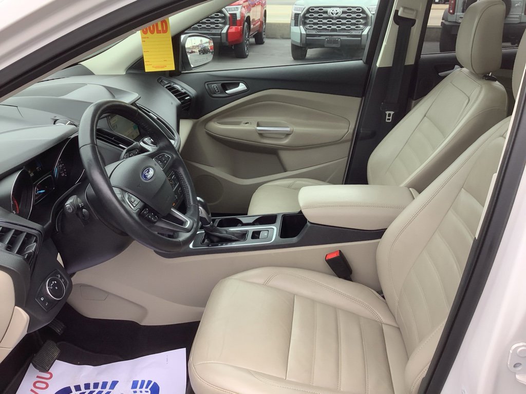 Used 2019 Ford Escape Titanium image 12