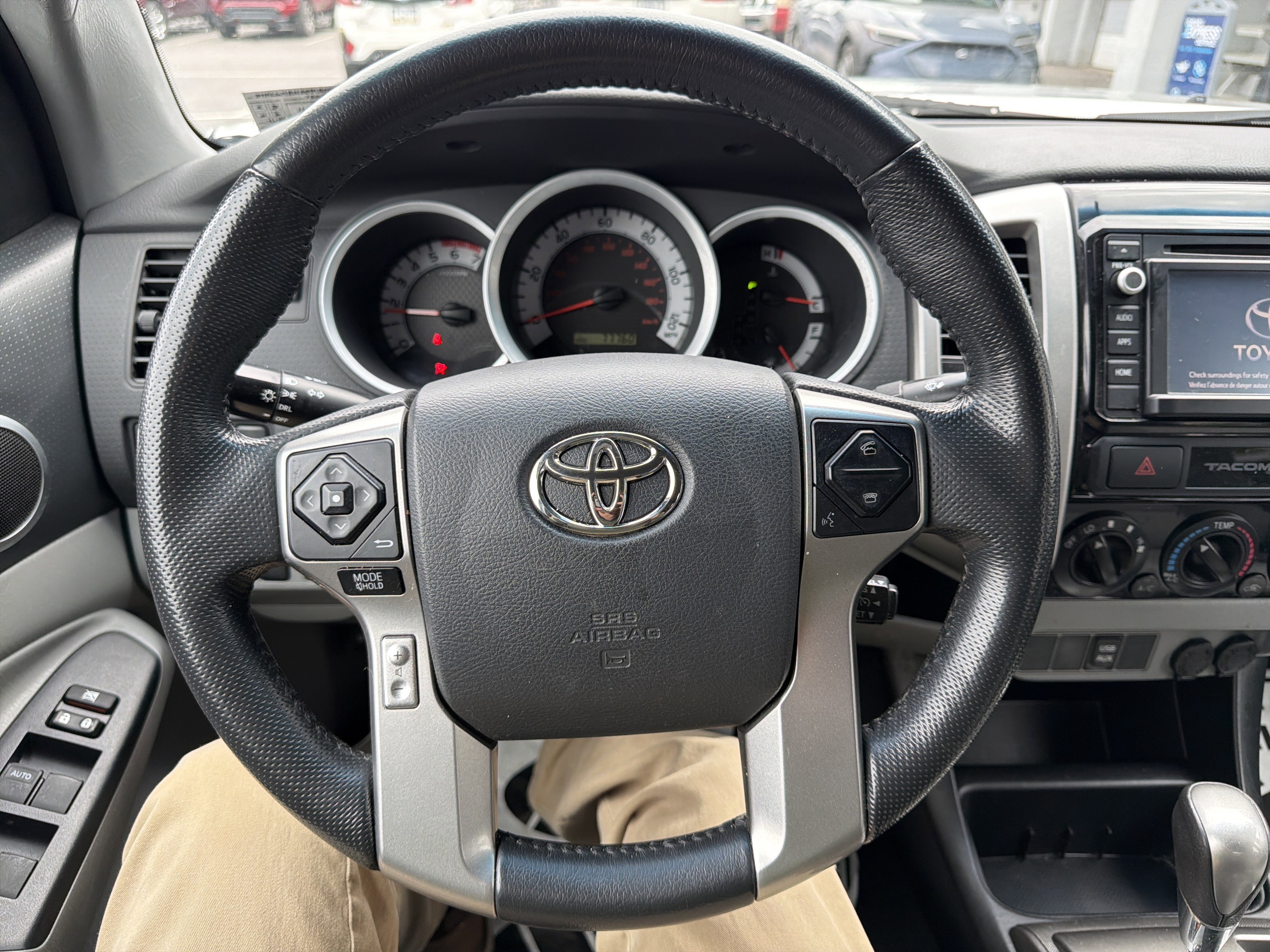 Used 2015 Toyota Tacoma 4x4 Double Cab w/ SR5 Package image 22