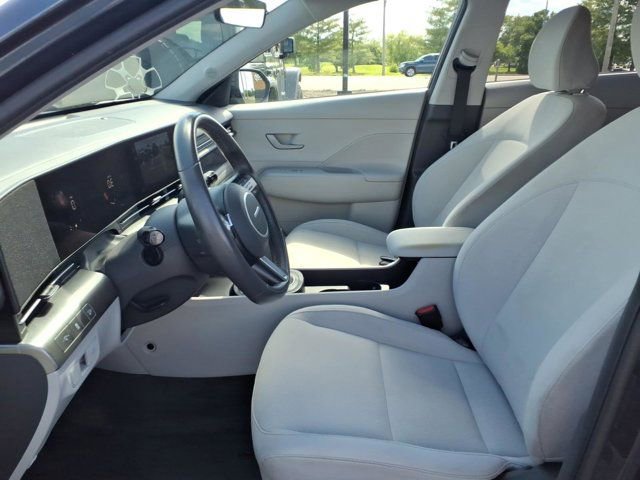Used 2025 Hyundai Kona SEL FWD image 21