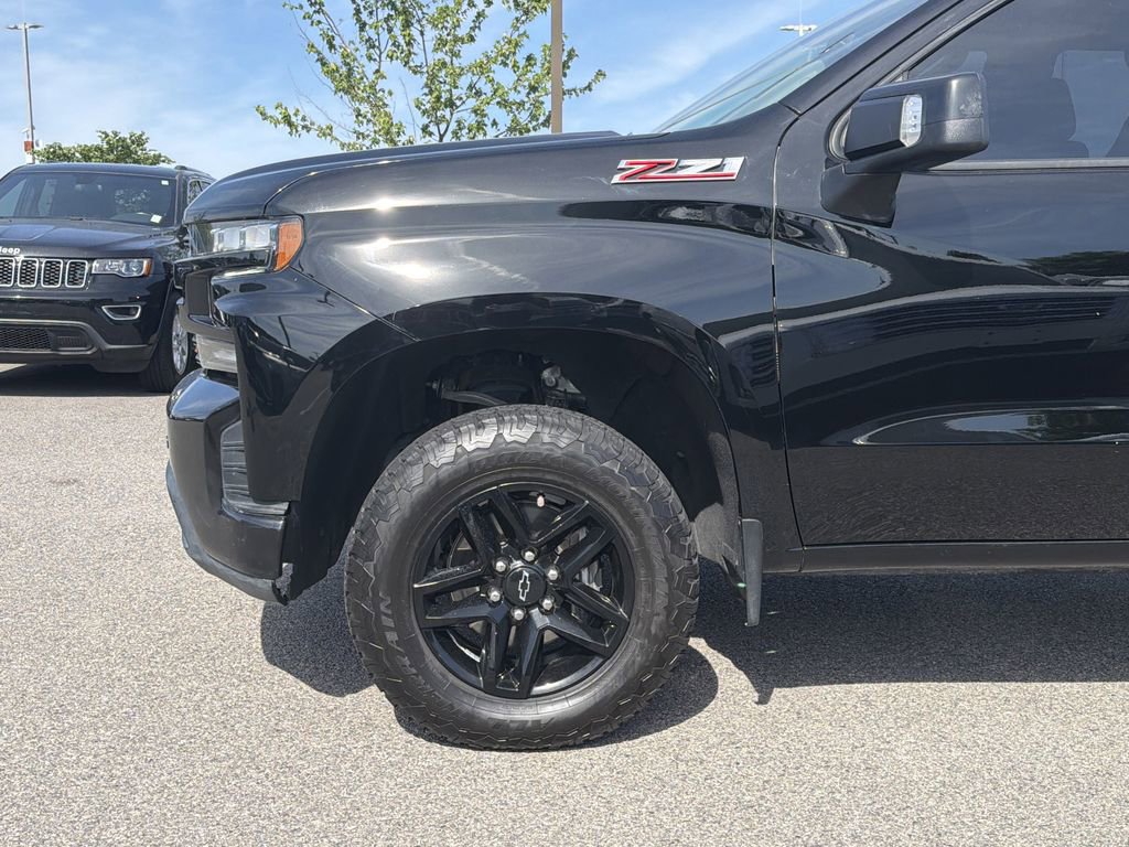 Used 2021 Chevrolet Silverado 1500 LT Trail Boss w/ Convenience Package II image 9
