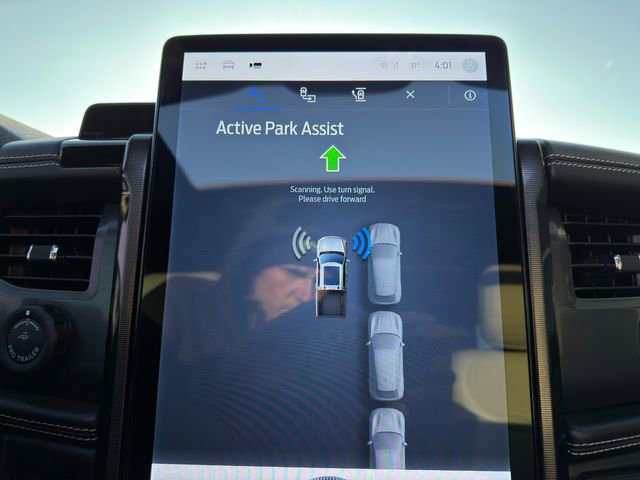 Used 2022 Ford F150 Lightning Platinum image 38