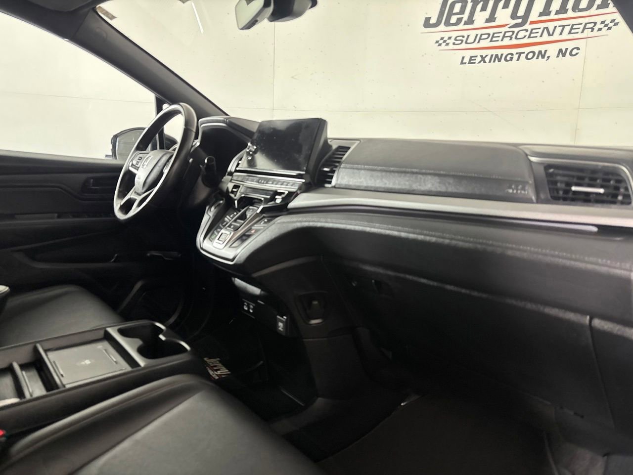 Used 2025 Honda Odyssey Sport-L image 27