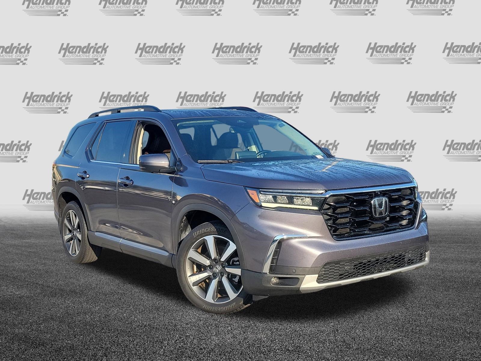 Used 2024 Honda Pilot Elite image 2