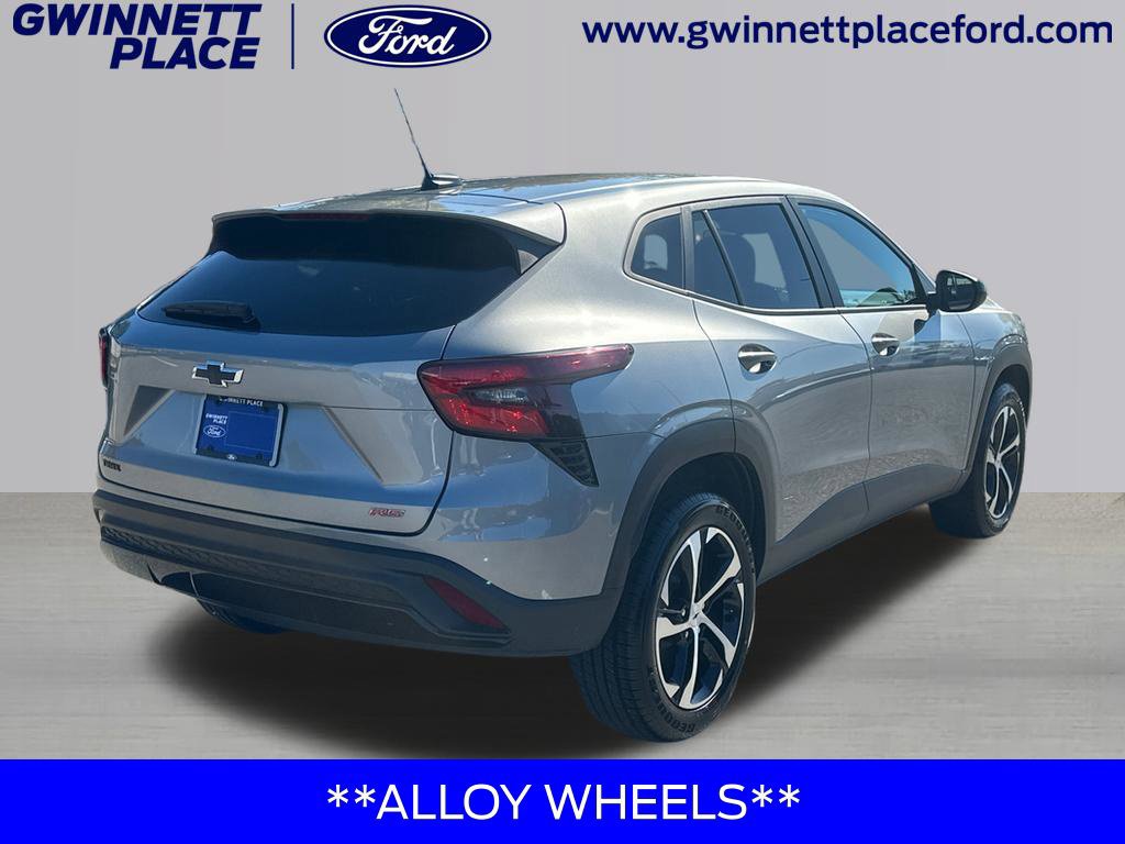 Used 2024 Chevrolet Trax RS w/ Driver Confidence Package FWD image 5