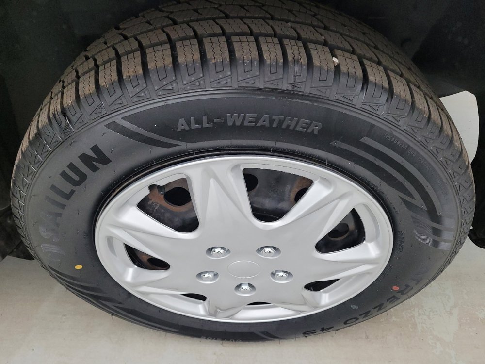 Used 2017 Dodge Journey SE FWD image 31