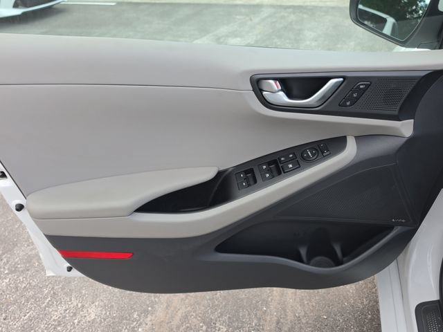 Used 2018 Hyundai Ioniq Limited w/ Limited Ultimate Package 03 FWD image 17