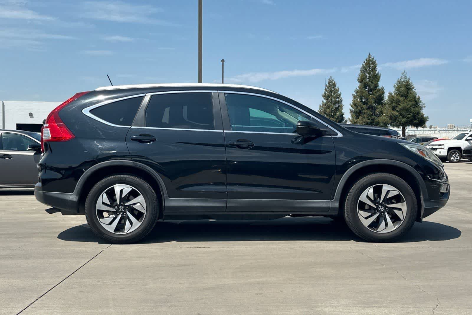 Used 2015 Honda CR-V Touring image 9