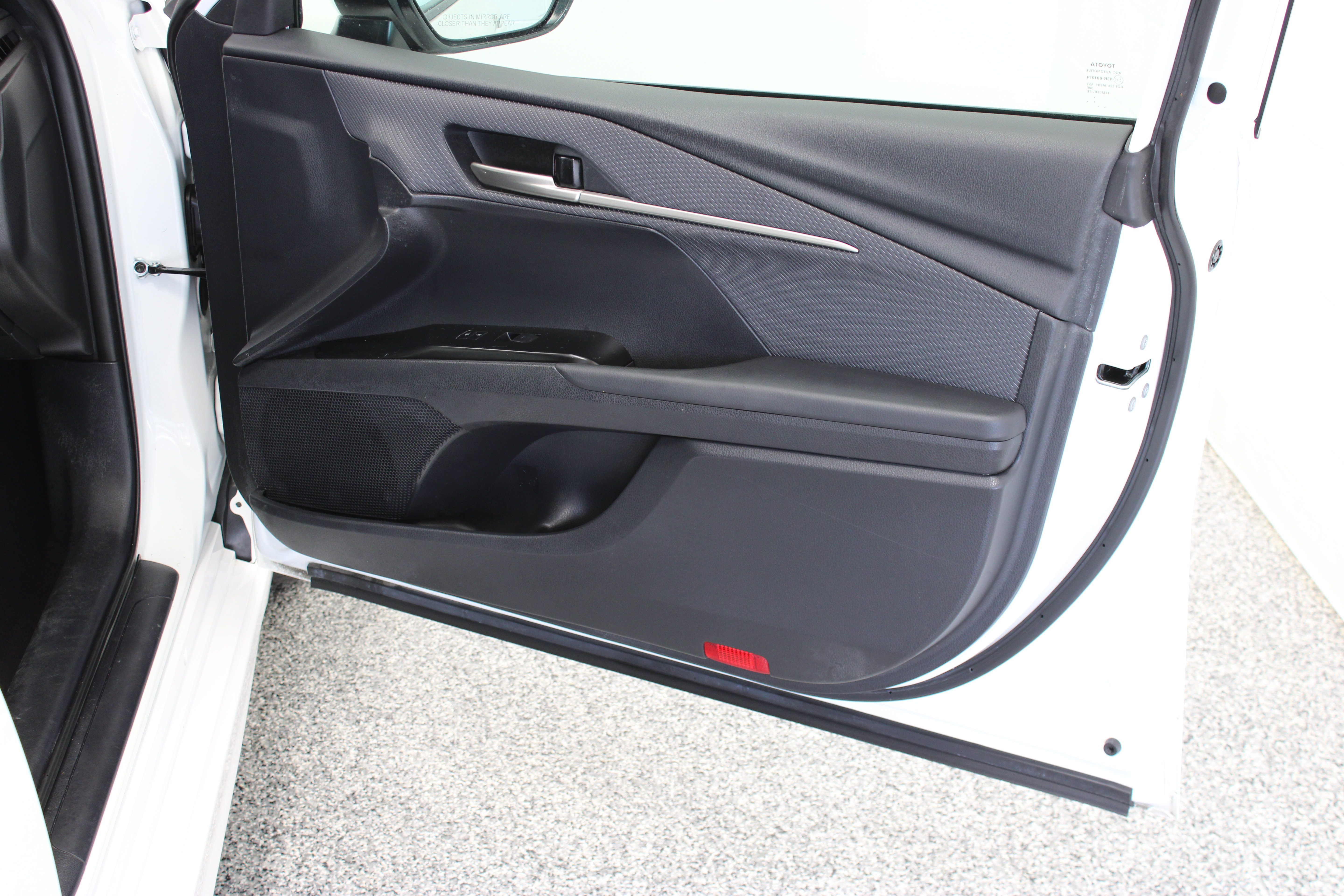 Certified 2025 Toyota Camry SE FWD image 34