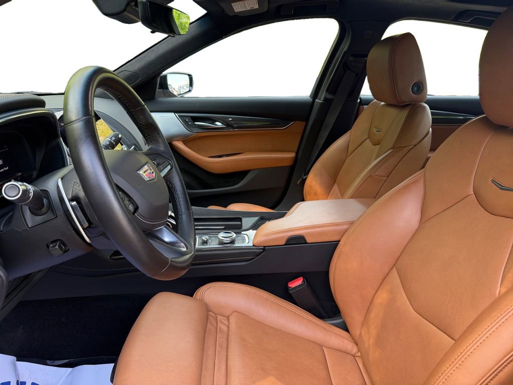 Used 2023 Cadillac CT5 V w/ Platinum Package RWD image 9