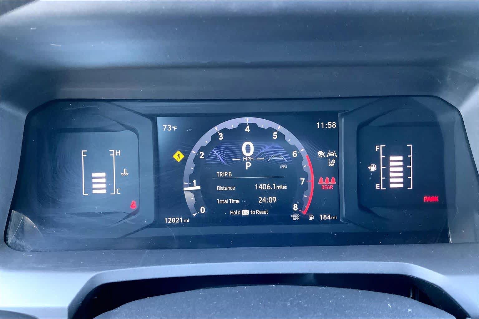 Used 2025 Toyota Tacoma SR5 AWD/4WD image 25