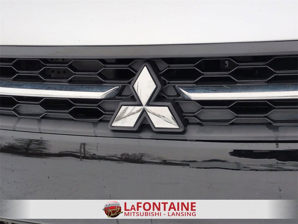 Used 2018 Mitsubishi Outlander Sport LE image 9