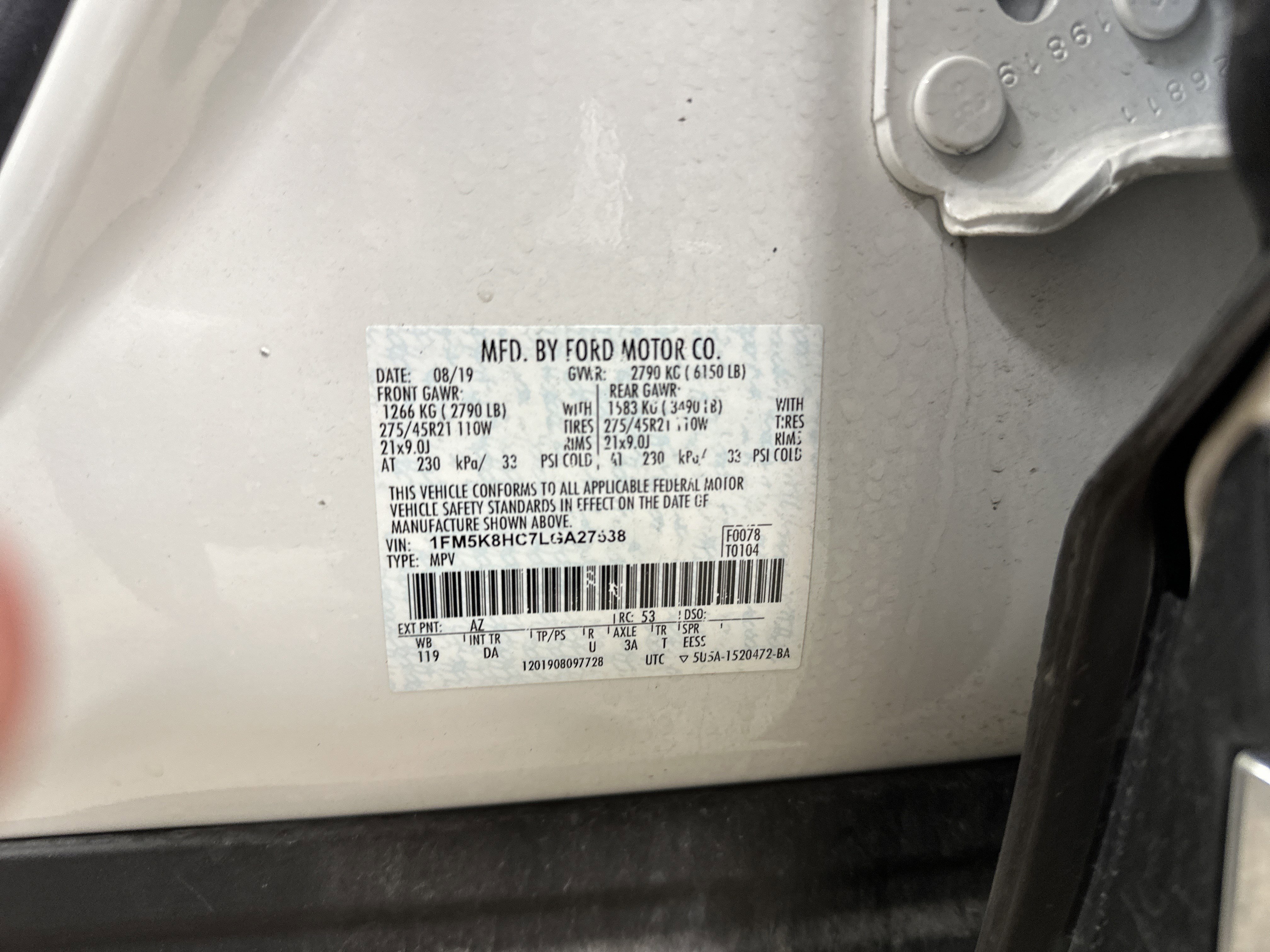 Used 2020 Ford Explorer Platinum w/ Premium Technology Package image 36