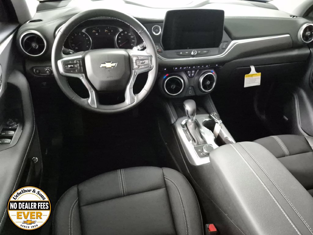 New 2026 Chevrolet Blazer LT w/ Sound & Technology Package FWD image 10