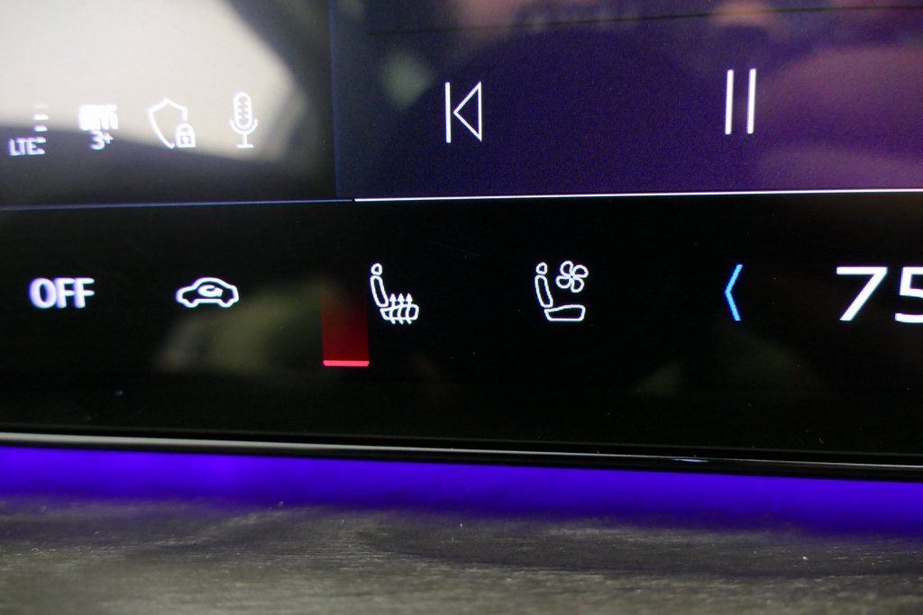 Certified 2025 Audi Q5 Premium Plus w/ Premium Plus image 21