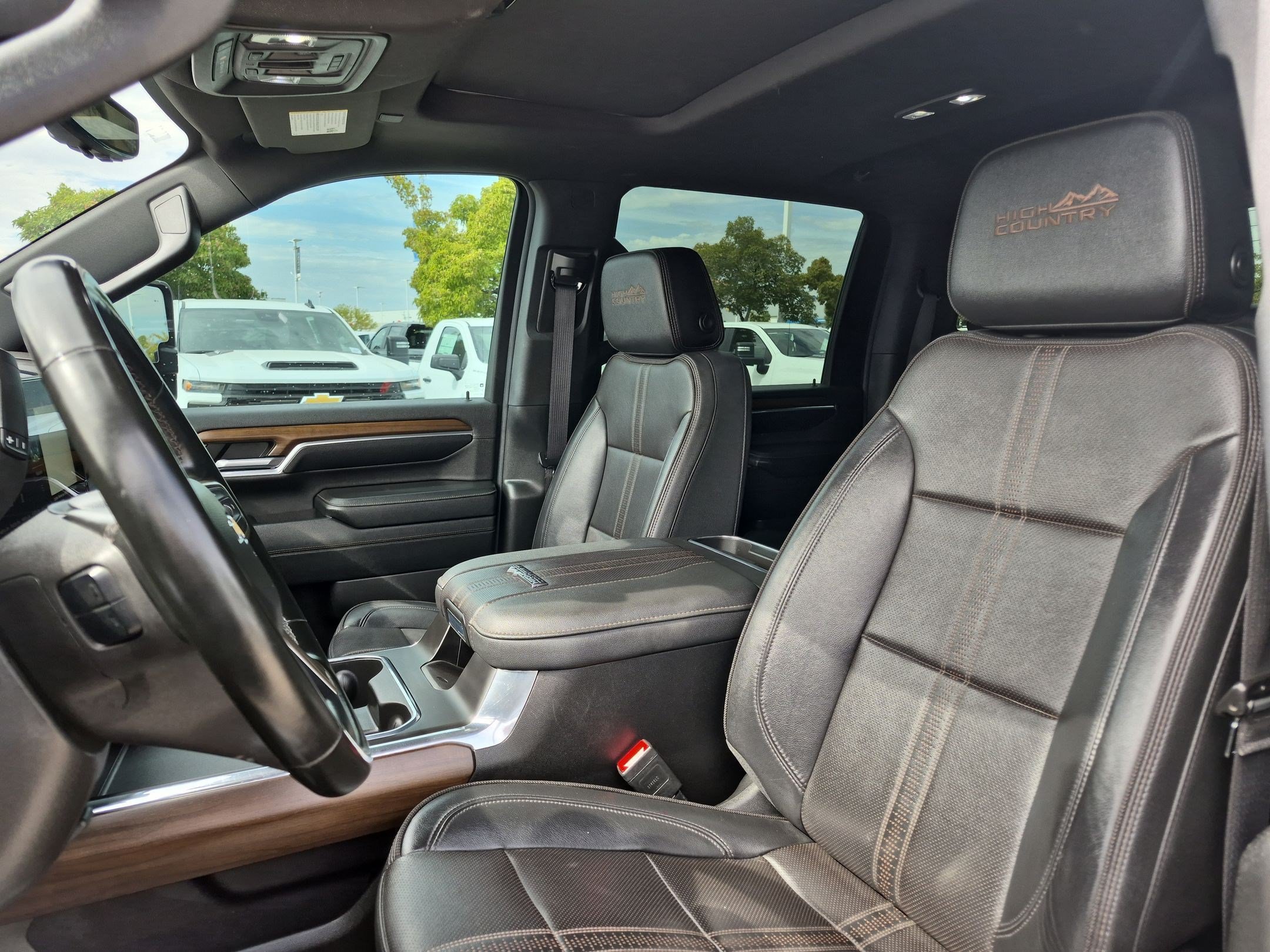 Certified 2024 Chevrolet Silverado 3500 High Country w/ High Country Premium Package AWD/4WD image 26