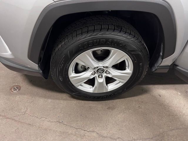 Used 2019 Toyota RAV4 XLE w/ Convenience Package AWD/4WD image 30
