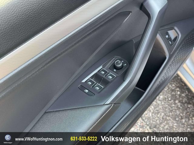 Certified 2022 Volkswagen Jetta Sport FWD image 17