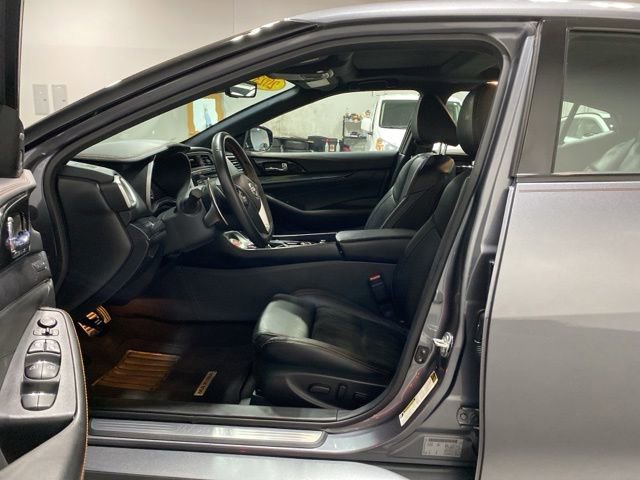 Certified 2023 Nissan Maxima SR w/ Sport Mat Group FWD image 10
