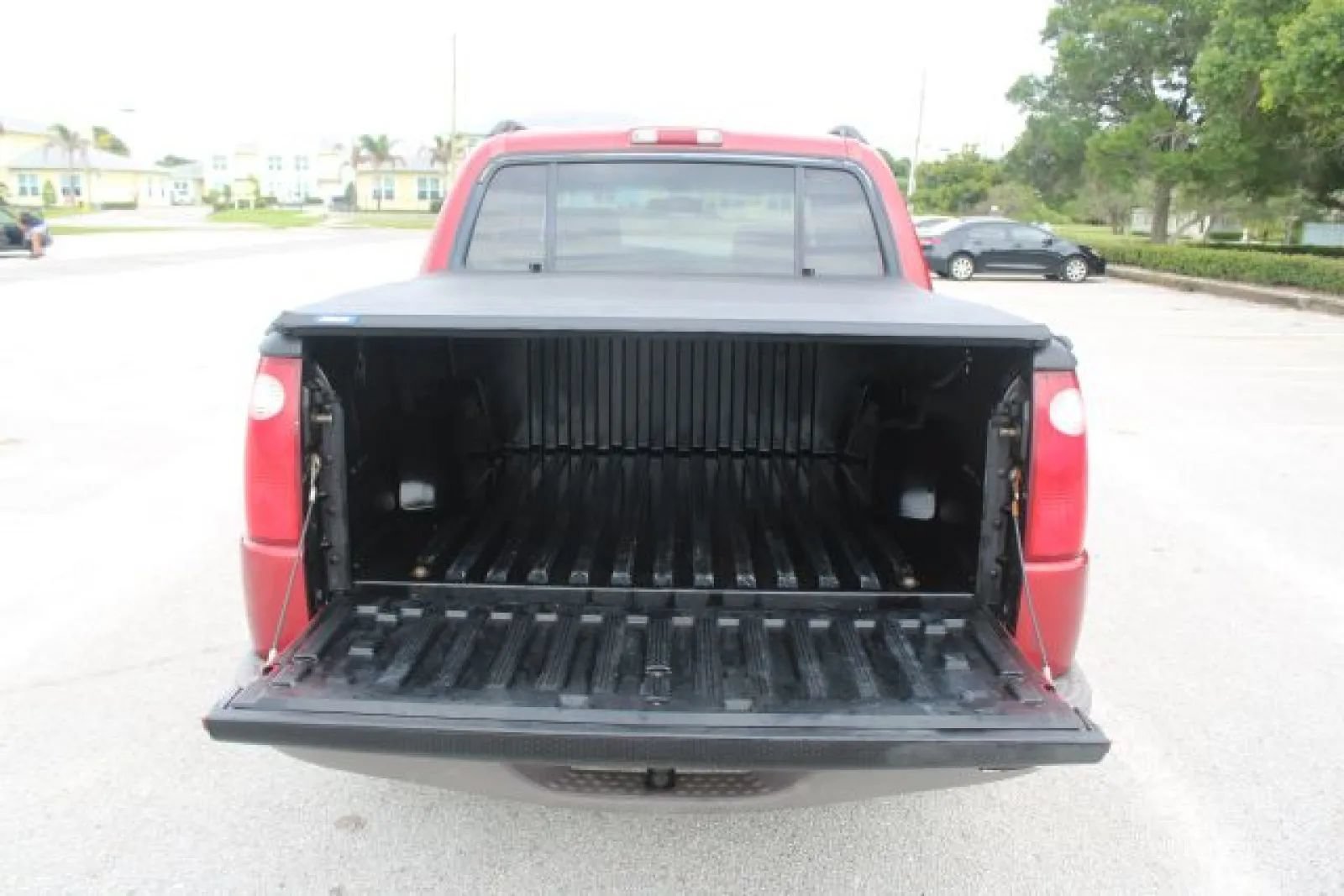 Used 2001 Ford Explorer Sport Trac 4x4 image 26