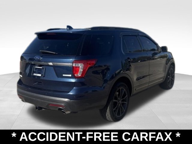 Used 2017 Ford Explorer XLT w/ Equipment Group 202A FWD image 6