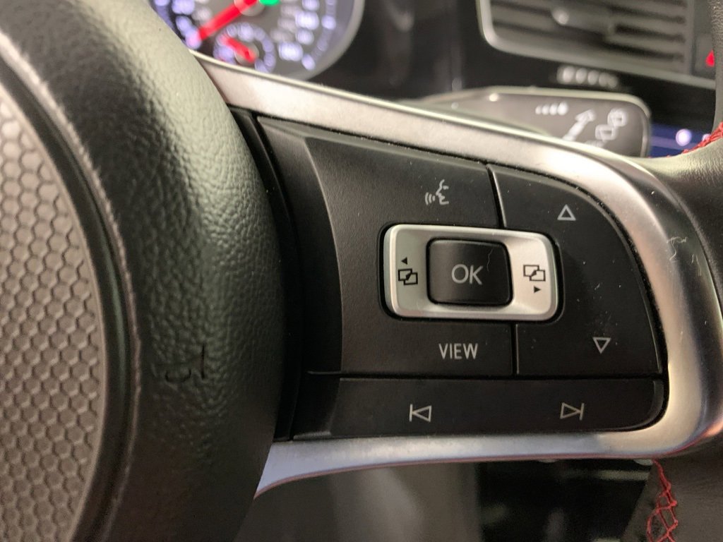 Used 2020 Volkswagen GTI SE image 21