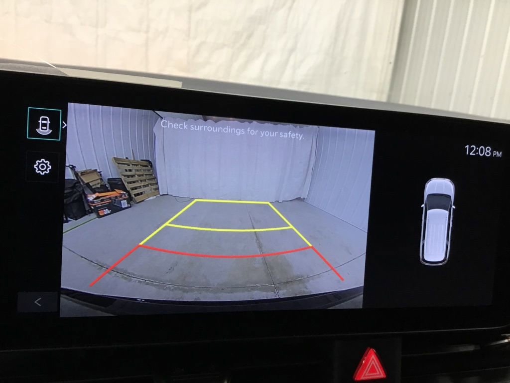 Used 2025 Kia Carnival image 11