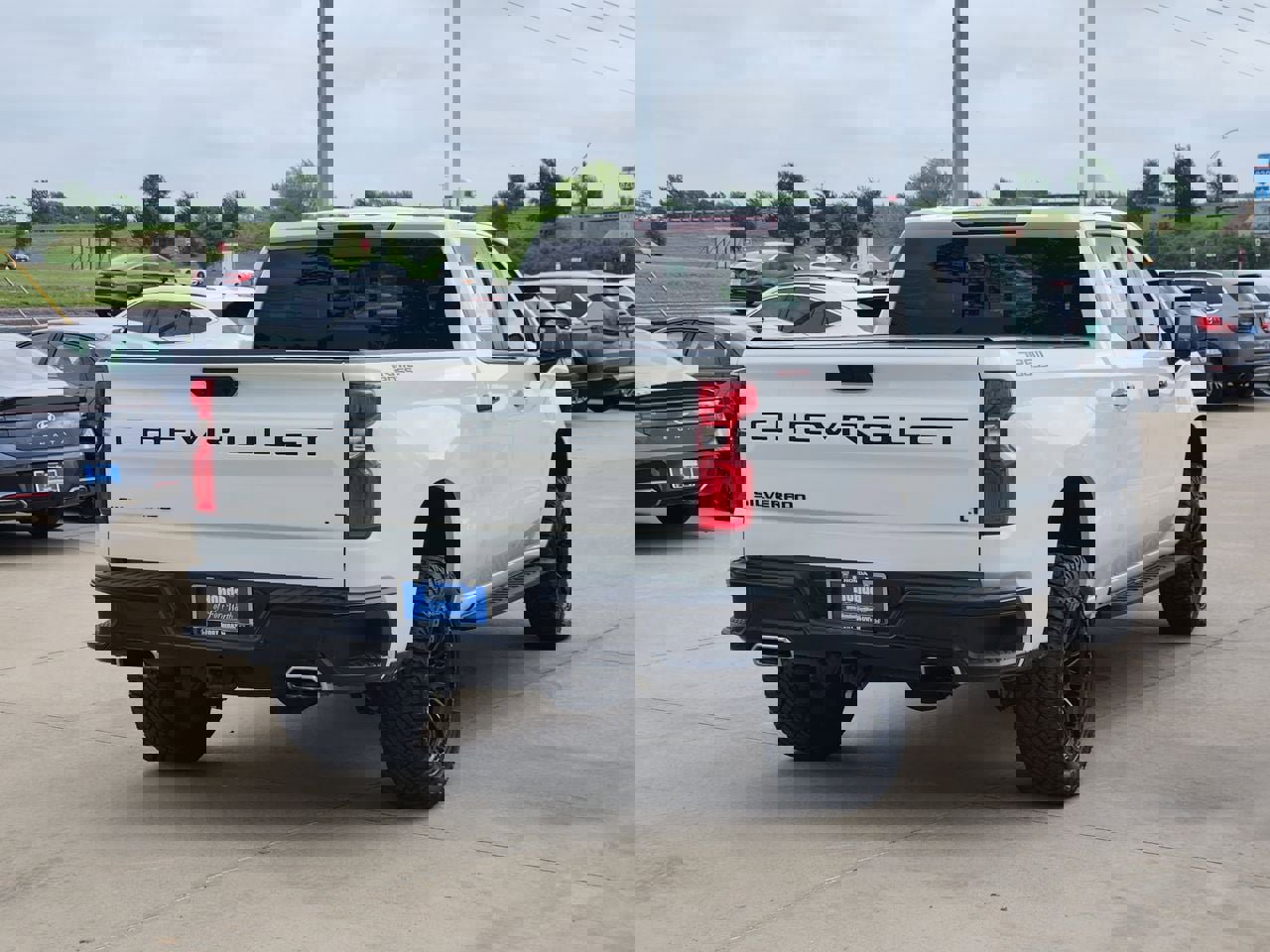 Used 2024 Chevrolet Silverado 1500 LT Trail Boss w/ Convenience Package II AWD/4WD image 5