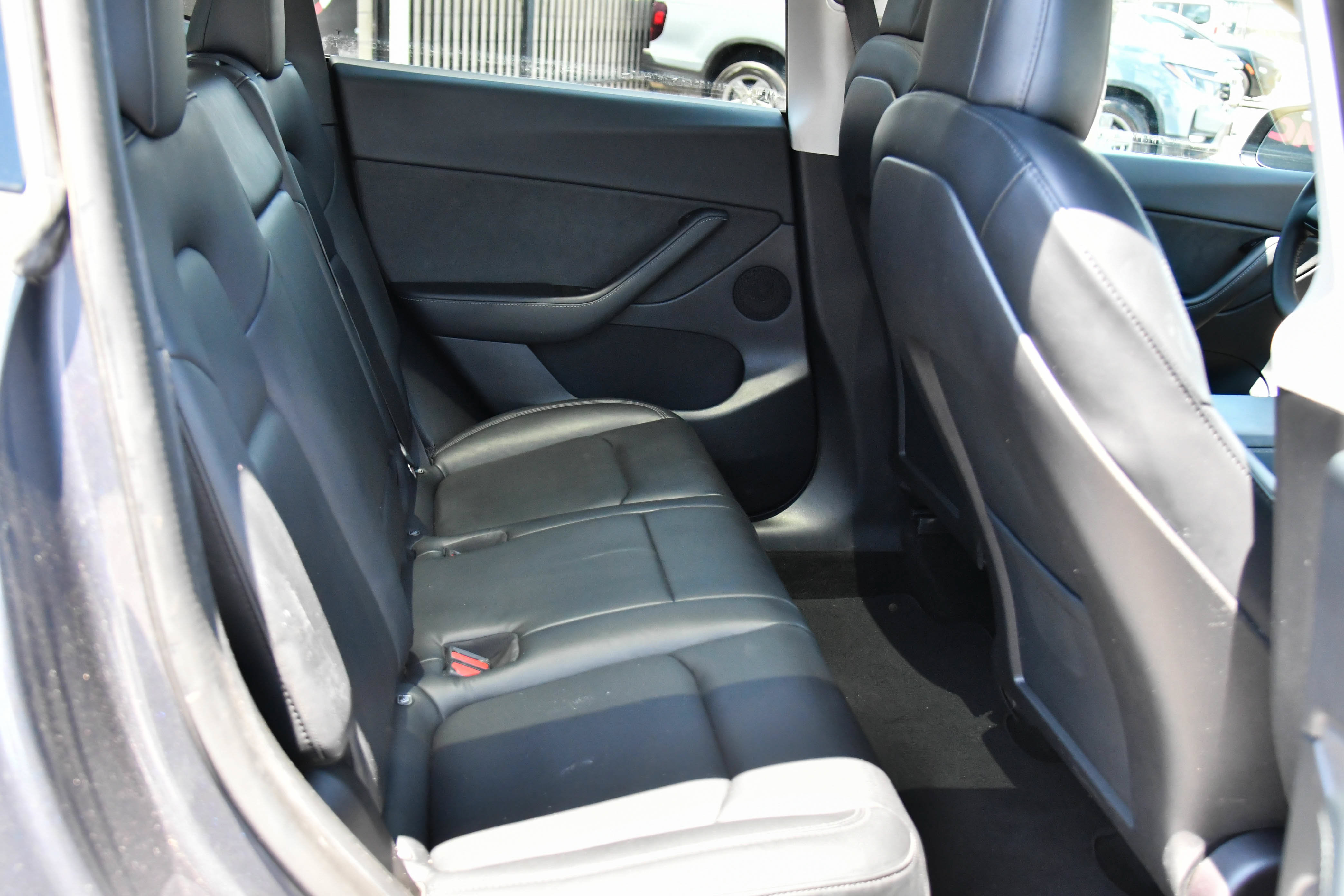 Used 2022 Tesla Model Y Performance AWD/4WD image 38