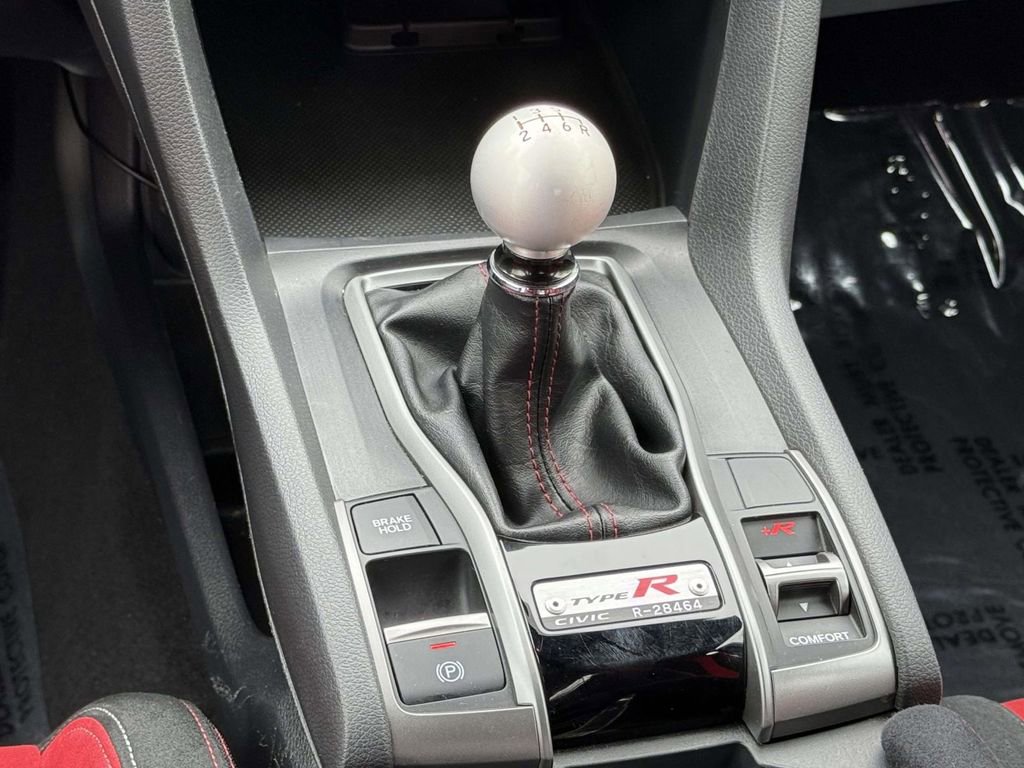 Used 2019 Honda Civic Type R image 16