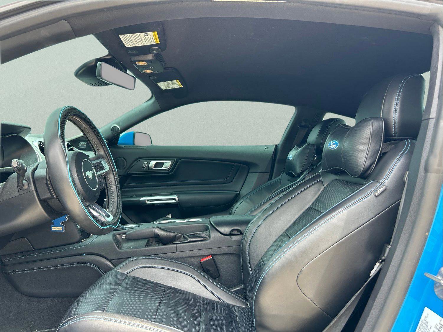 Used 2022 Ford Mustang GT Premium w/ Equipment Group 401A RWD image 9