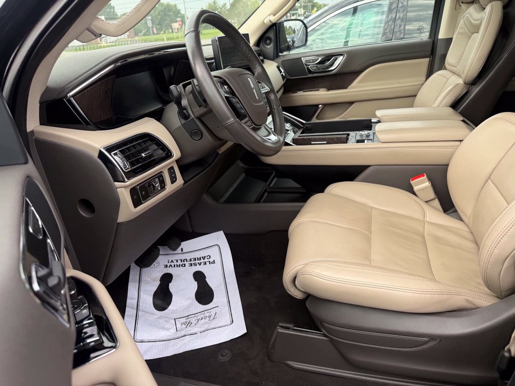 Used 2023 Lincoln Navigator Reserve AWD/4WD image 20