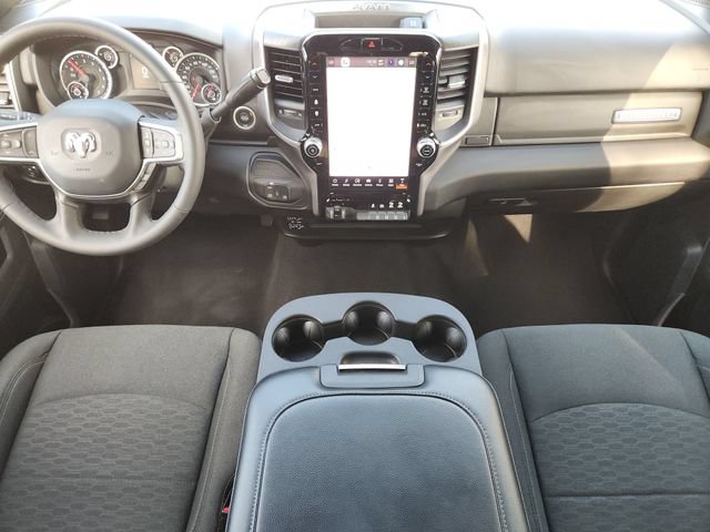 Used 2025 RAM 2500 Big Horn AWD/4WD image 34