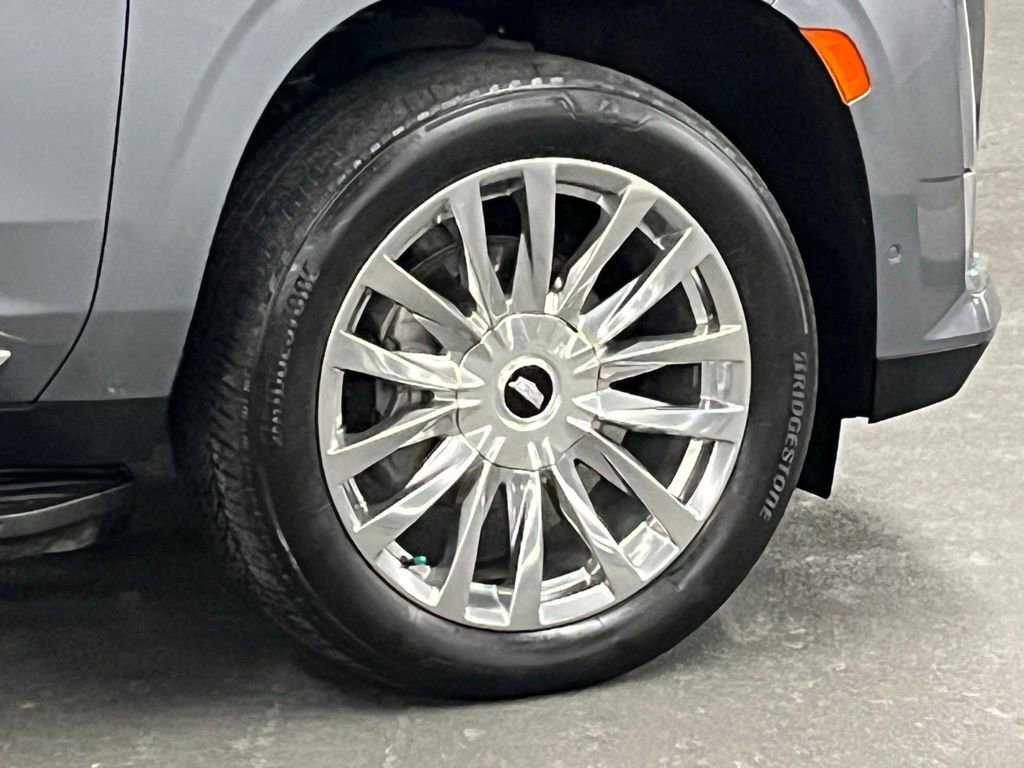 Used 2022 Cadillac Escalade Premium Luxury w/ LPO, Illumination Package image 42