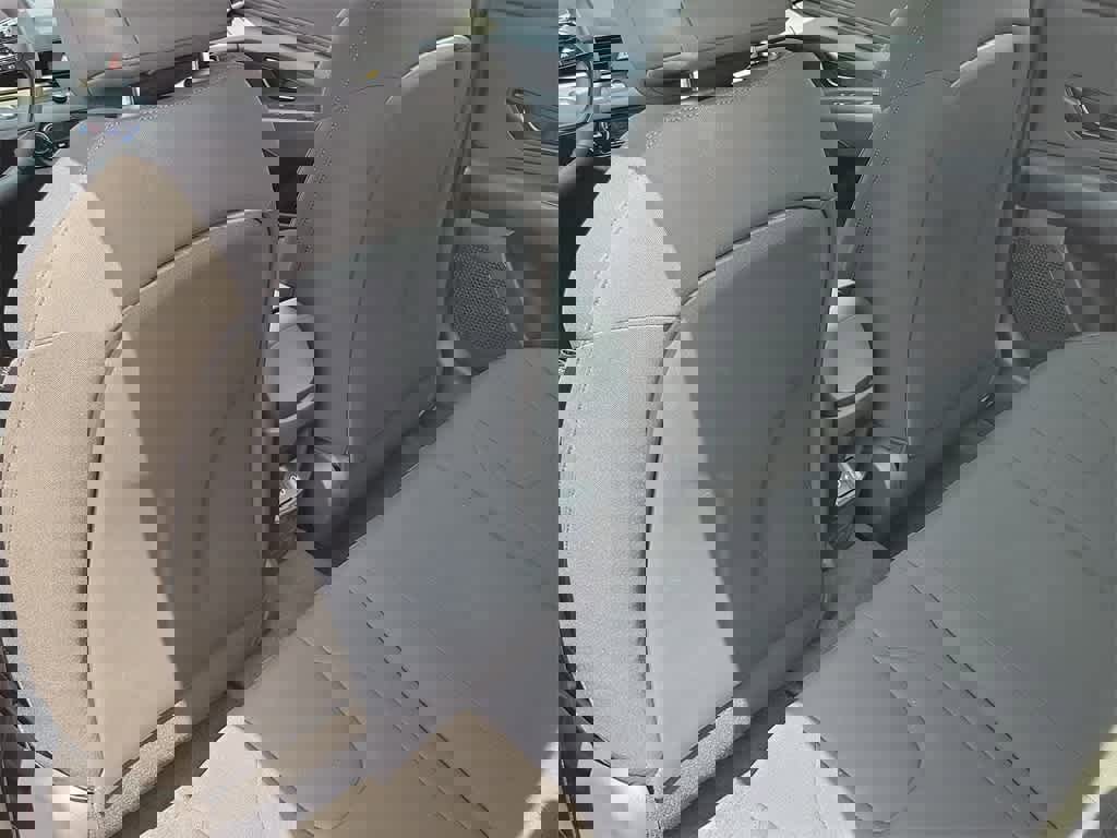 New 2025 Hyundai Elantra SEL image 10