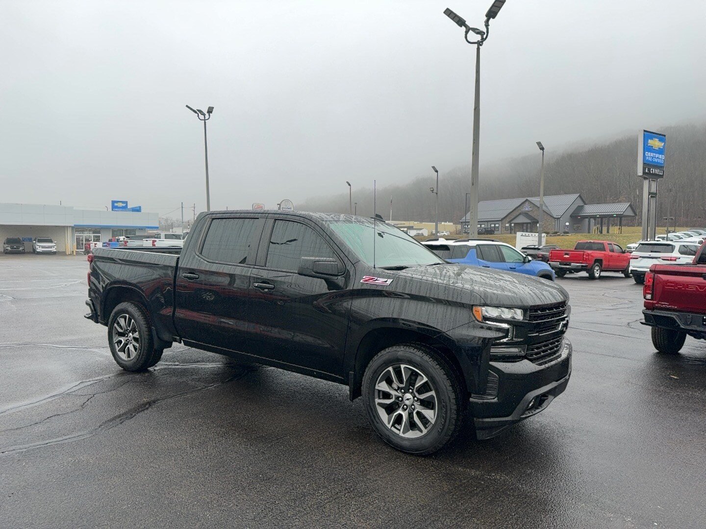 Used 2022 Chevrolet Silverado 1500 RST AWD/4WD image 3
