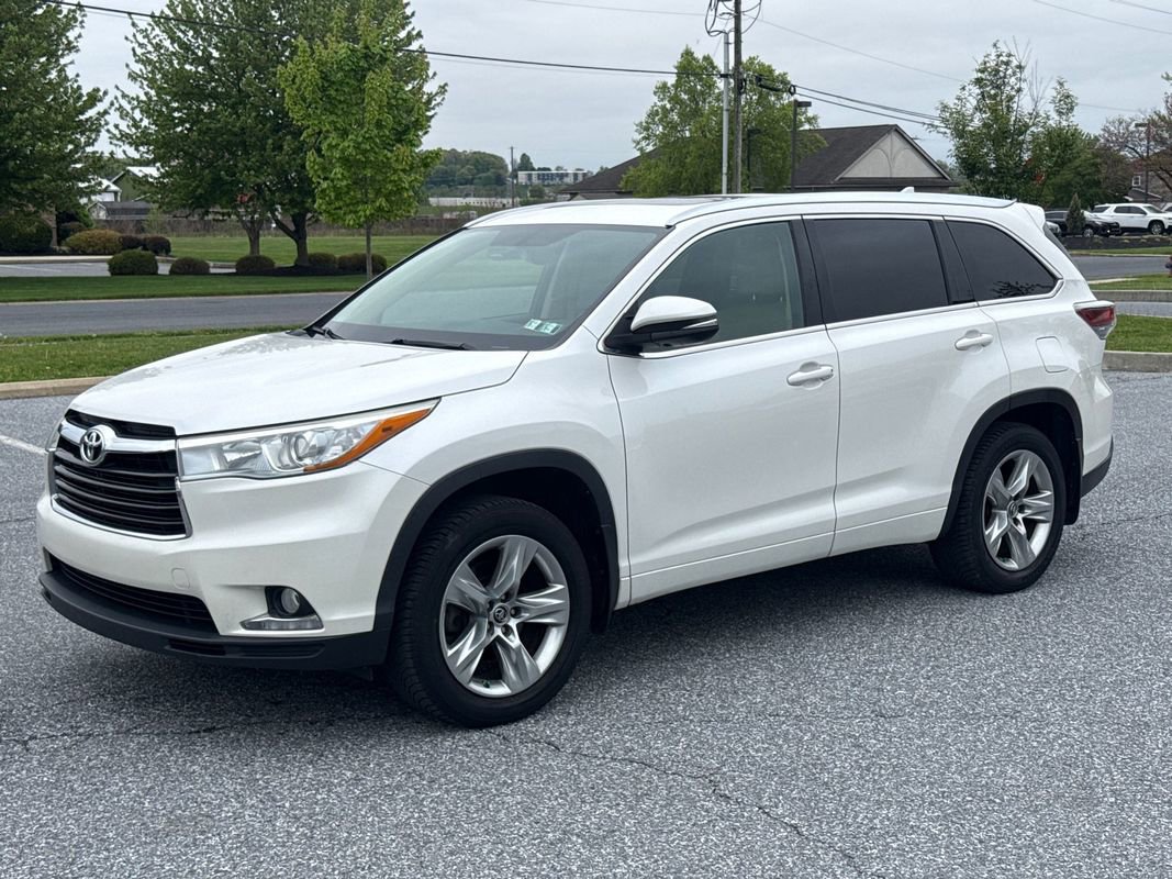 Used 2016 Toyota Highlander Limited AWD/4WD image 4