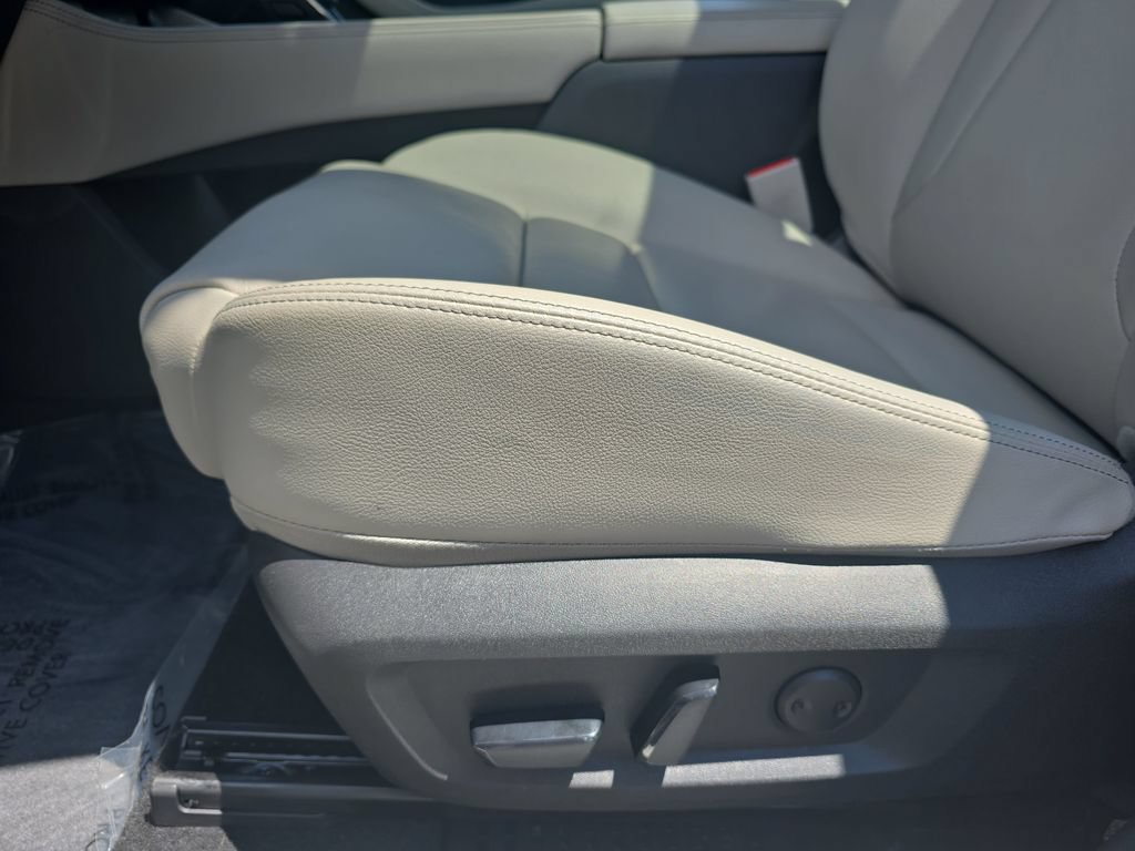 Used 2023 Nissan Rogue SL w/ SL Premium Package AWD/4WD image 28
